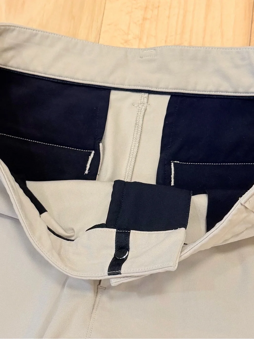 Lululemon Men’s ABC Classic-Fit Short 7